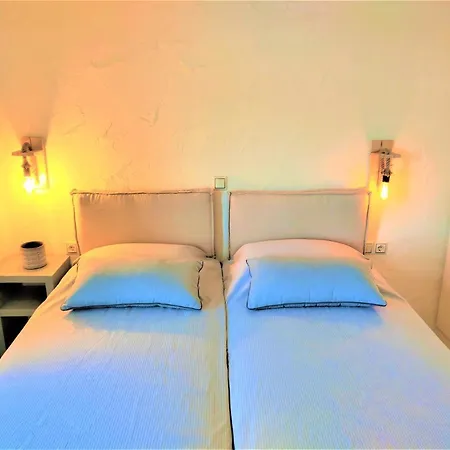 Mosaic Apartment Drios